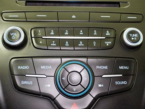 Used 2017 Ford Escape SE image 18