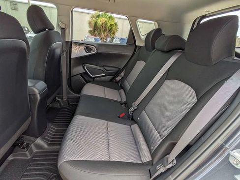 Used 2022 Kia Soul LX w/ Technology Package FWD image 15