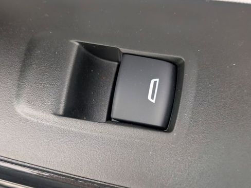 Certified 2026 Chevrolet Trax LT w/ Sunroof Package FWD image 33