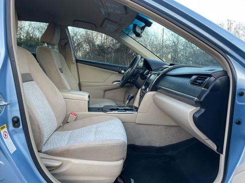 Used 2013 Toyota Camry XLE image 25