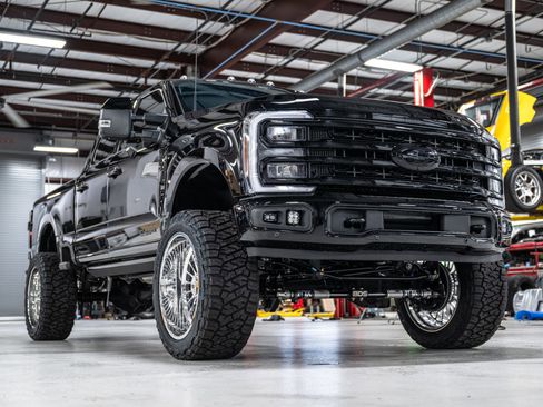 New 2025 Ford F250 Lariat w/ Lariat Ultimate Package image 1