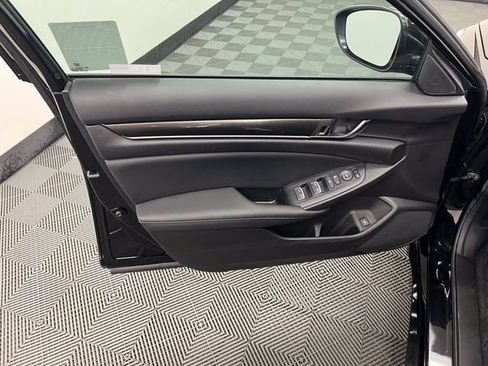 Used 2021 Honda Accord Sport Special Edition image 9