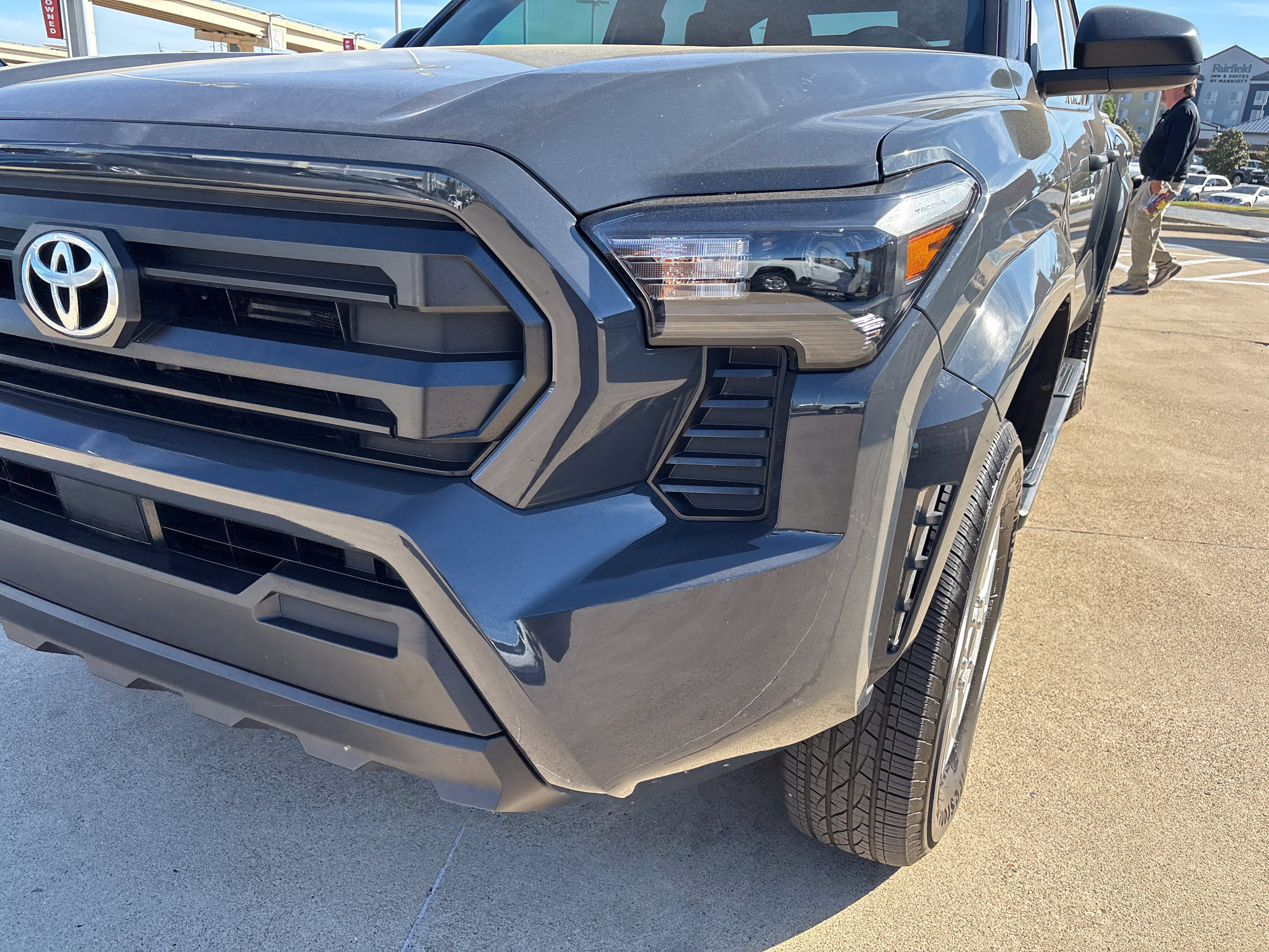 Used 2025 Toyota Tacoma SR RWD image 4