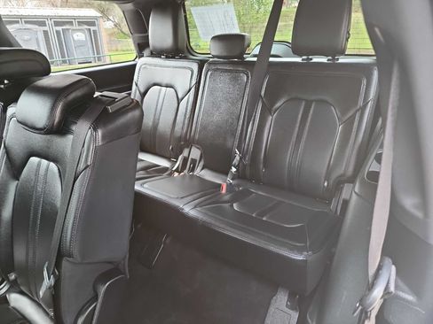 Used 2020 Ford Expedition Limited AWD/4WD image 34