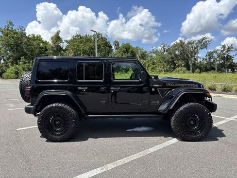 Used 2024 Jeep Wrangler Unlimited Rubicon 392 AWD/4WD image 2