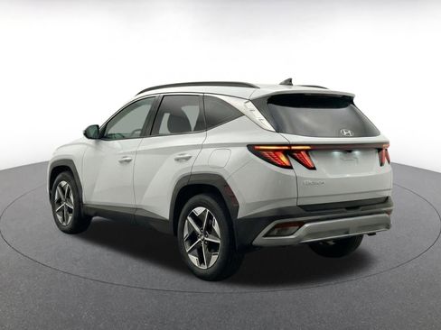 Used 2025 Hyundai Tucson SEL FWD image 7