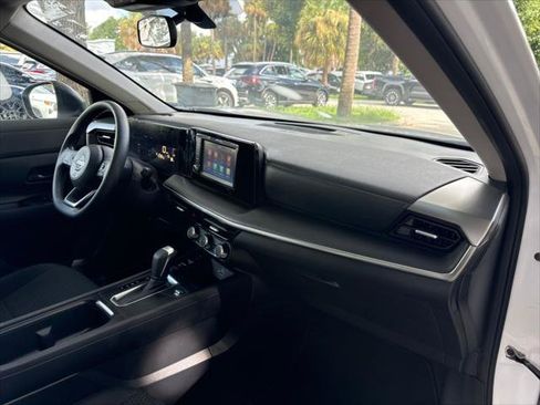 Used 2025 Nissan Kicks S FWD image 18
