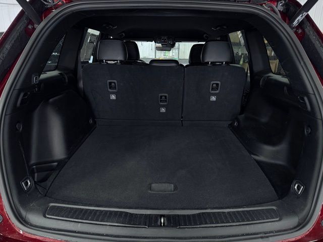 Certified 2025 Jeep Grand Cherokee Altitude AWD/4WD image 10