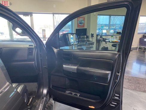 Used 2019 Toyota Sequoia SR5 image 18