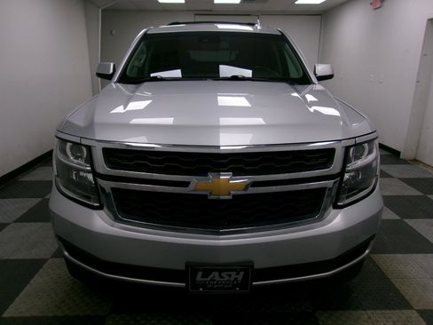 Used 2018 Chevrolet Suburban LT image 17