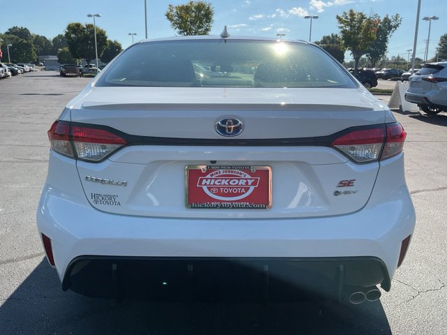 Used 2025 Toyota Corolla SE FWD image 9