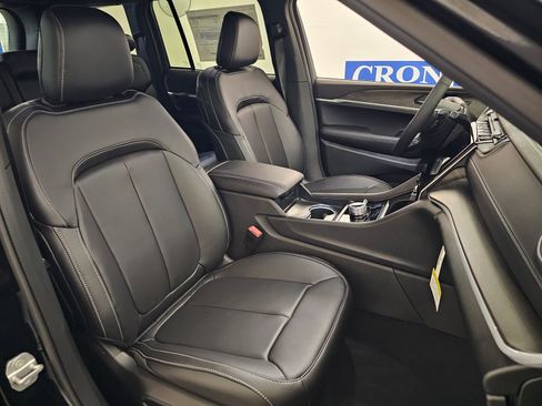 New 2025 Jeep Grand Cherokee Limited w/ Luxury Tech Group II image 39