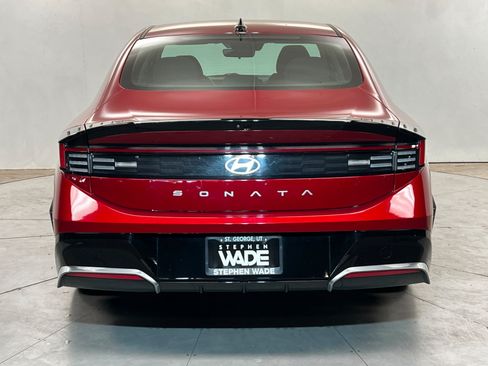 Used 2024 Hyundai Sonata SEL FWD image 4