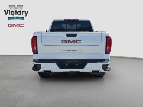 Used 2021 GMC Sierra 1500 Denali w/ Denali Ultimate Package AWD/4WD image 16