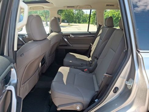 Used 2022 Lexus GX 460 Premium AWD/4WD image 12
