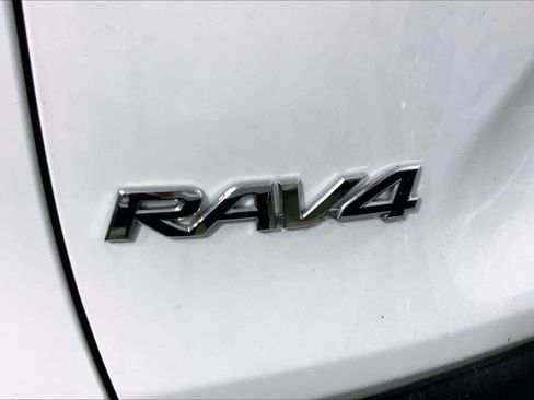 Used 2023 Toyota RAV4 LE image 30