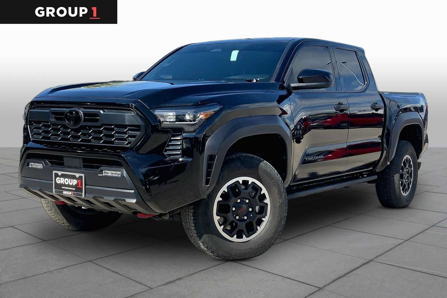 Used 2025 Toyota Tacoma TRD Off-Road AWD/4WD image 1