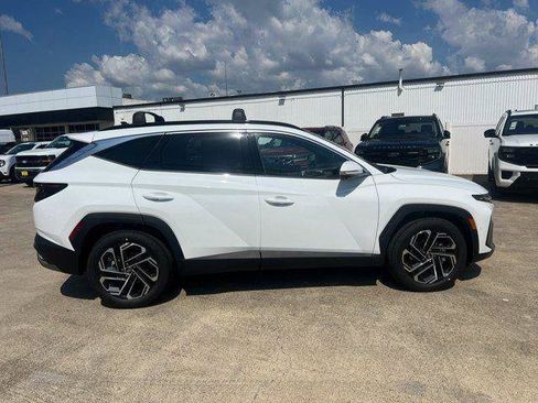 New 2026 Hyundai Tucson Limited FWD image 36