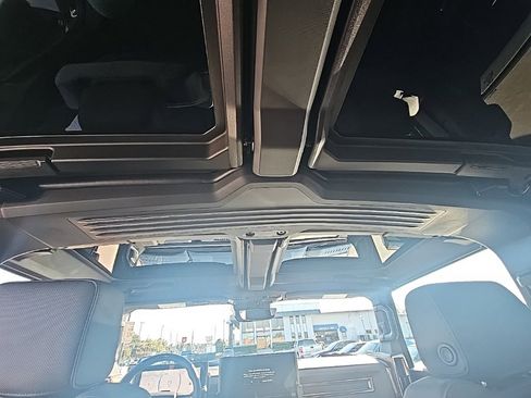 New 2025 GMC Hummer EV 3X w/ Battery Pack, 24 Module Pack image 15