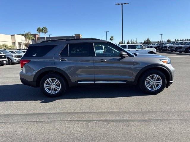 Certified 2023 Ford Explorer XLT w/ Equipment Group 202A RWD image 5