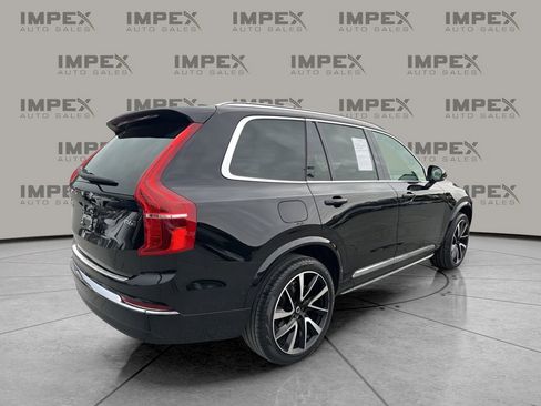 Used 2024 Volvo XC90 B6 Ultimate w/ Lounge Package image 5