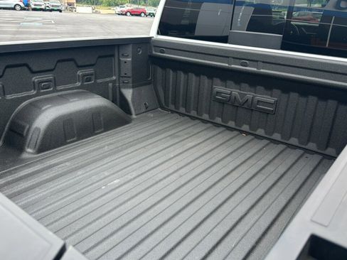 Used 2026 GMC Sierra 1500 AT4 w/ AT4 Premium Package image 14