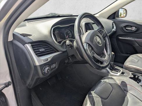 Used 2014 Jeep Cherokee Trailhawk w/ Leather Interior Group image 10