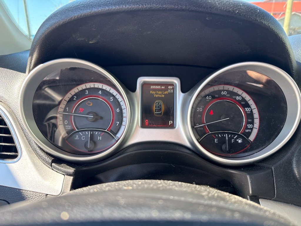 Used 2018 Dodge Journey SE FWD image 6