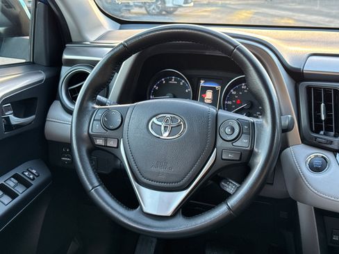 Certified 2018 Toyota RAV4 XLE image 24