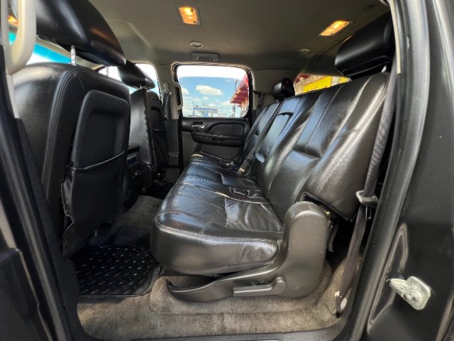 Used 2010 Chevrolet Suburban LT w/ Texas Edition RWD image 11