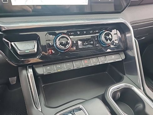 Used 2023 GMC Sierra 1500 Denali w/ Denali Reserve Package image 27