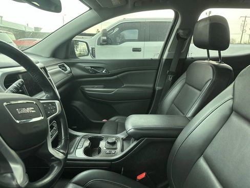Used 2021 GMC Acadia SLT w/ Technology Package AWD/4WD image 5