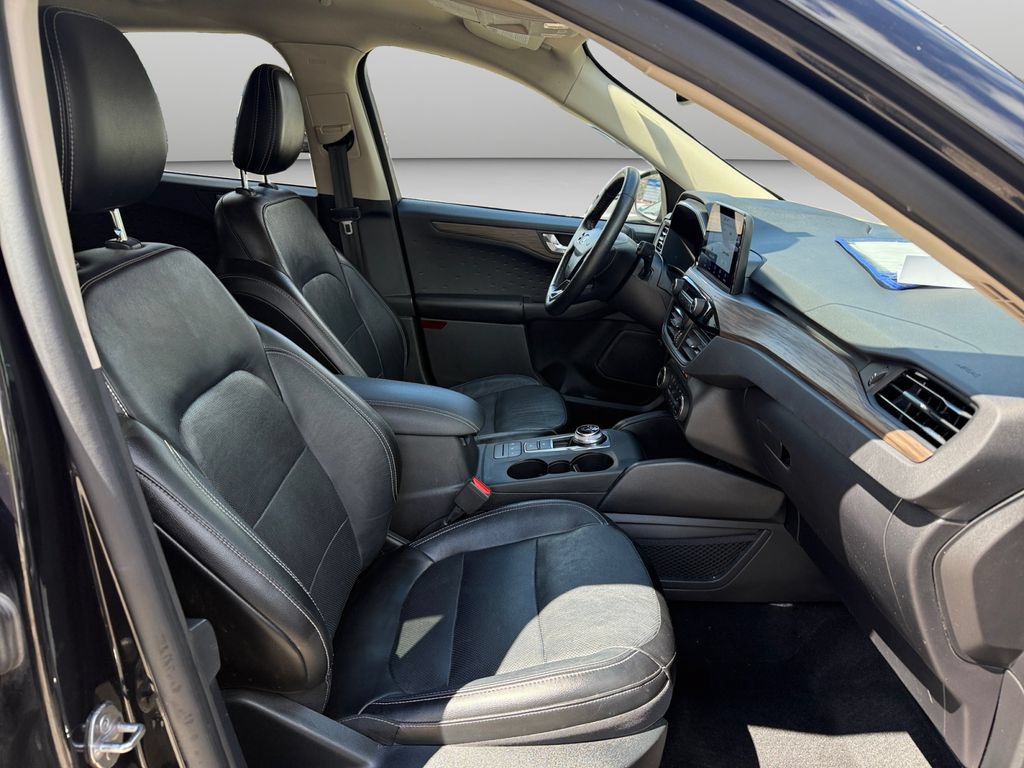 Used 2020 Ford Escape Titanium AWD/4WD image 20