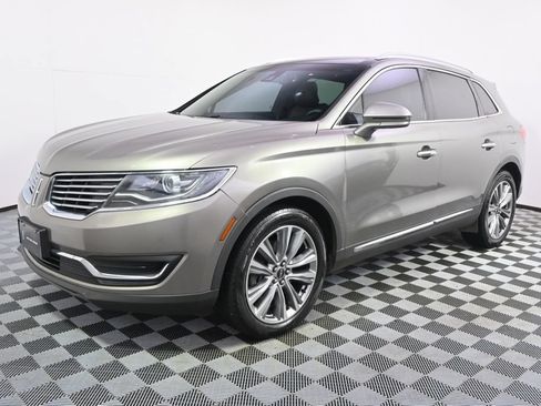 Used 2016 Lincoln MKX Reserve w/ Driver Assistance Package AWD/4WD image 2