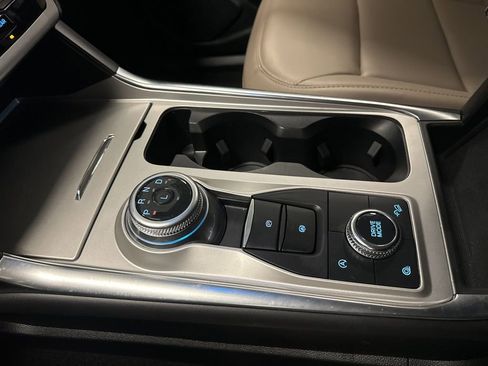 Used 2023 Ford Explorer XLT w/ Equipment Group 202A image 36