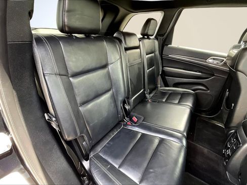 Used 2017 Jeep Grand Cherokee Limited image 25
