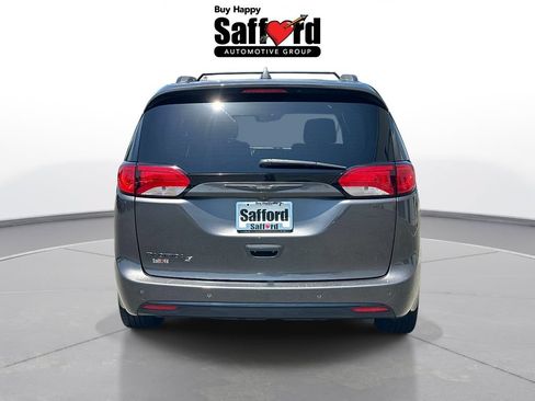 Used 2018 Chrysler Pacifica Touring Plus w/ S Appearance Package FWD image 6