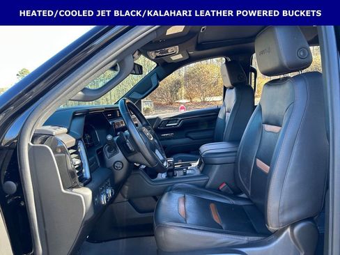 Used 2023 GMC Sierra 1500 AT4 w/ AT4 Premium Package image 5
