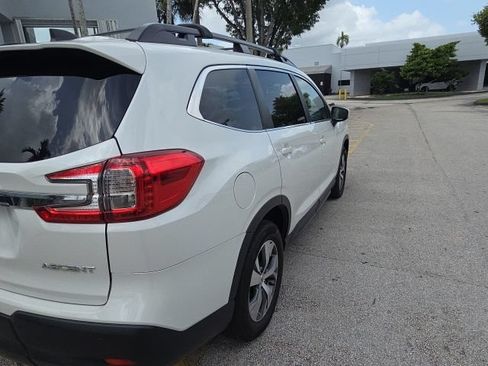 Used 2024 Subaru Ascent Premium w/ Convenience Package AWD/4WD image 4