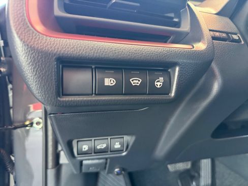 New 2027 Toyota Prius Plug-In Hybrid FWD image 18