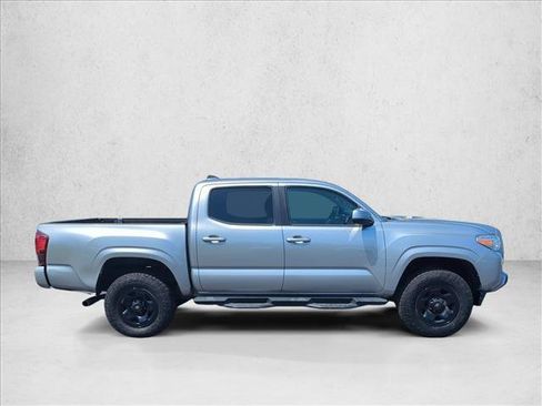 Certified 2022 Toyota Tacoma SR w/ SR Convenience Package RWD image 4