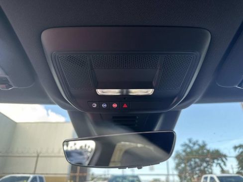 New 2025 Chevrolet Equinox EV LT w/ Convenience Package II image 24