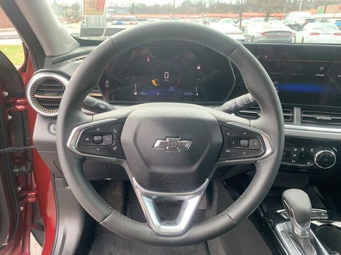 Certified 2024 Chevrolet Trax ACTIV w/ Sunroof Package image 11