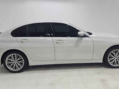 Used 2023 BMW 330i xDrive Sedan w/ Driving Assistance Package AWD/4WD image 9