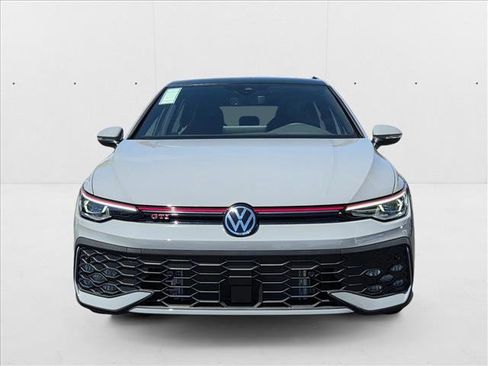 New 2025 Volkswagen Golf SE image 6