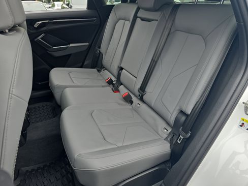 Used 2024 Audi Q3 2.0T Premium Plus w/ Premium Plus Package AWD/4WD image 14