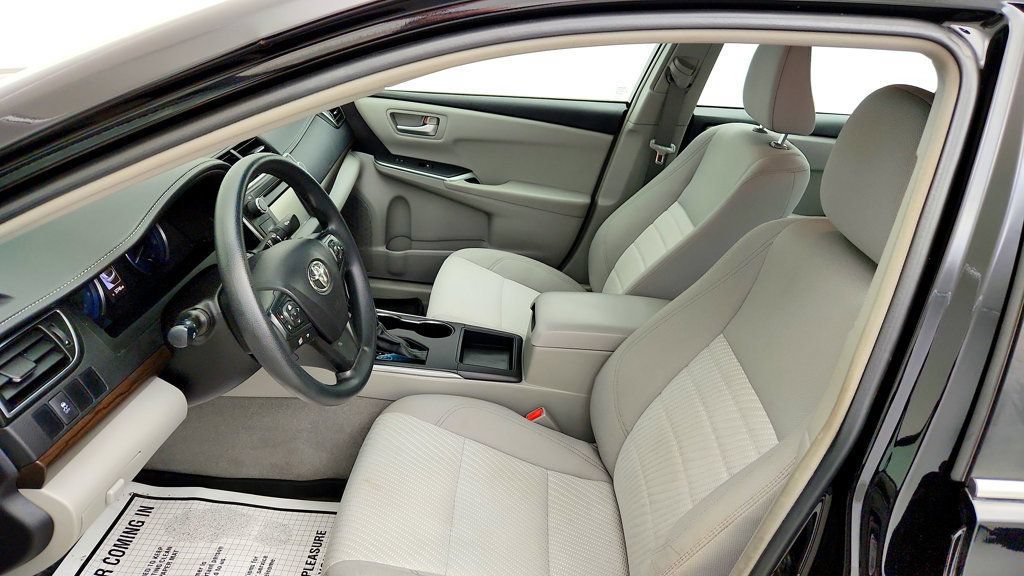 Used 2016 Toyota Camry LE w/ Protection Package (Q2) FWD image 18