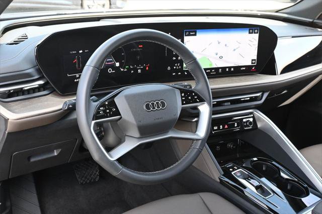 Used 2025 Audi Q5 Premium w/ Convenience Package AWD/4WD image 15