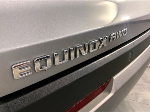 Used 2025 Chevrolet Equinox LT AWD/4WD image 8