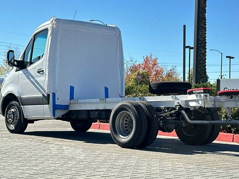 New 2024 Mercedes-Benz Sprinter 4500 image 23